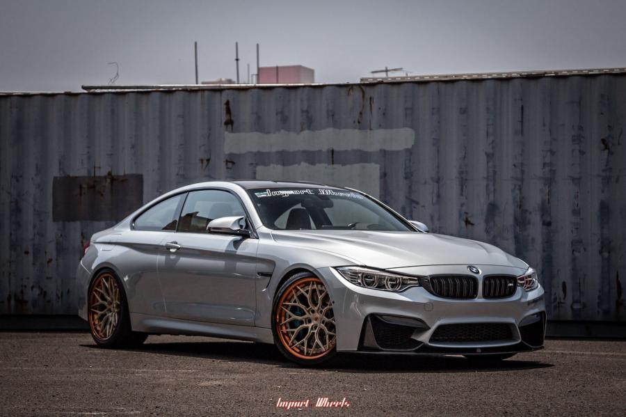 BMW M4 Coupe on Vossen Wheels (S17-01 (3-Piece)) 2019 года  (фото 1 из 21)